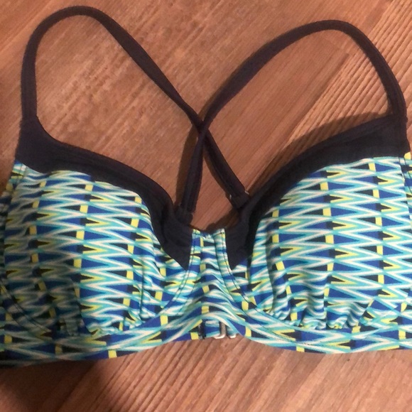 Athleta Bikini Swim Top - Picture 1 of 2
